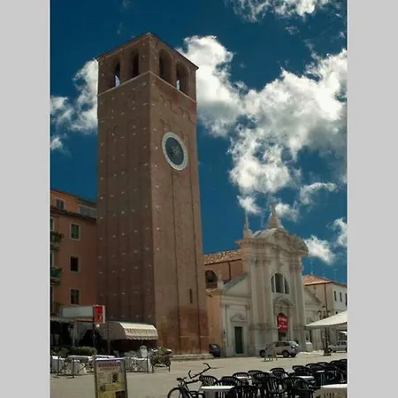 Διαμέρισμα Casa Di Sissi. A Fianco Al Palazzo Lisatti. *